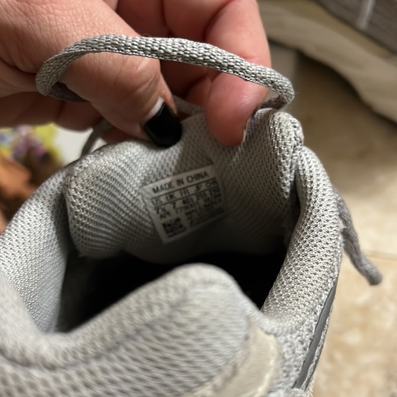 As Is NO RETURN Yeezys 100% Authentic - Picture 5 of 7